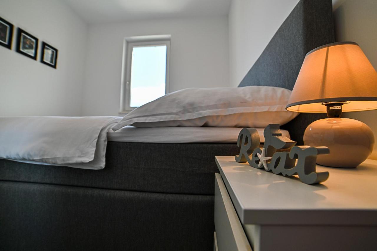 Apartment Perlitto Cres Bagian luar foto
