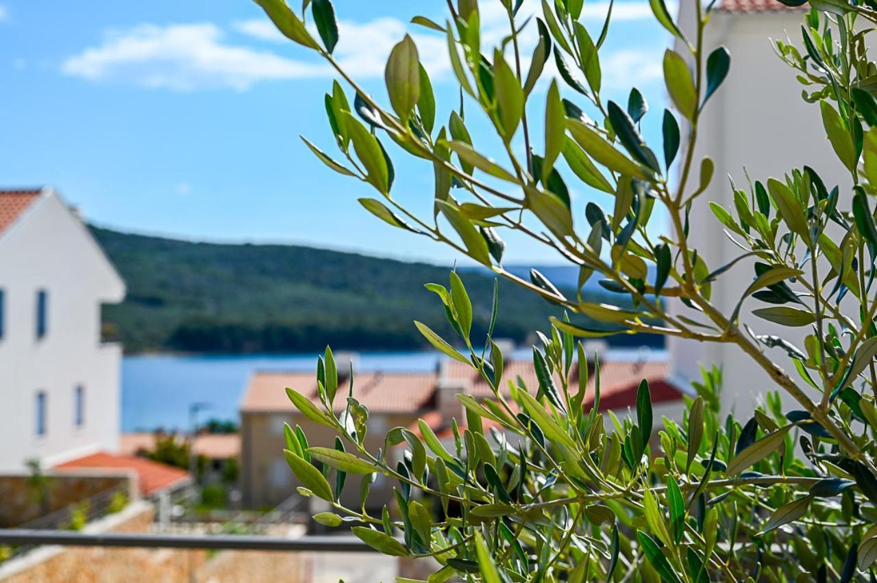 Apartment Perlitto Cres Bagian luar foto